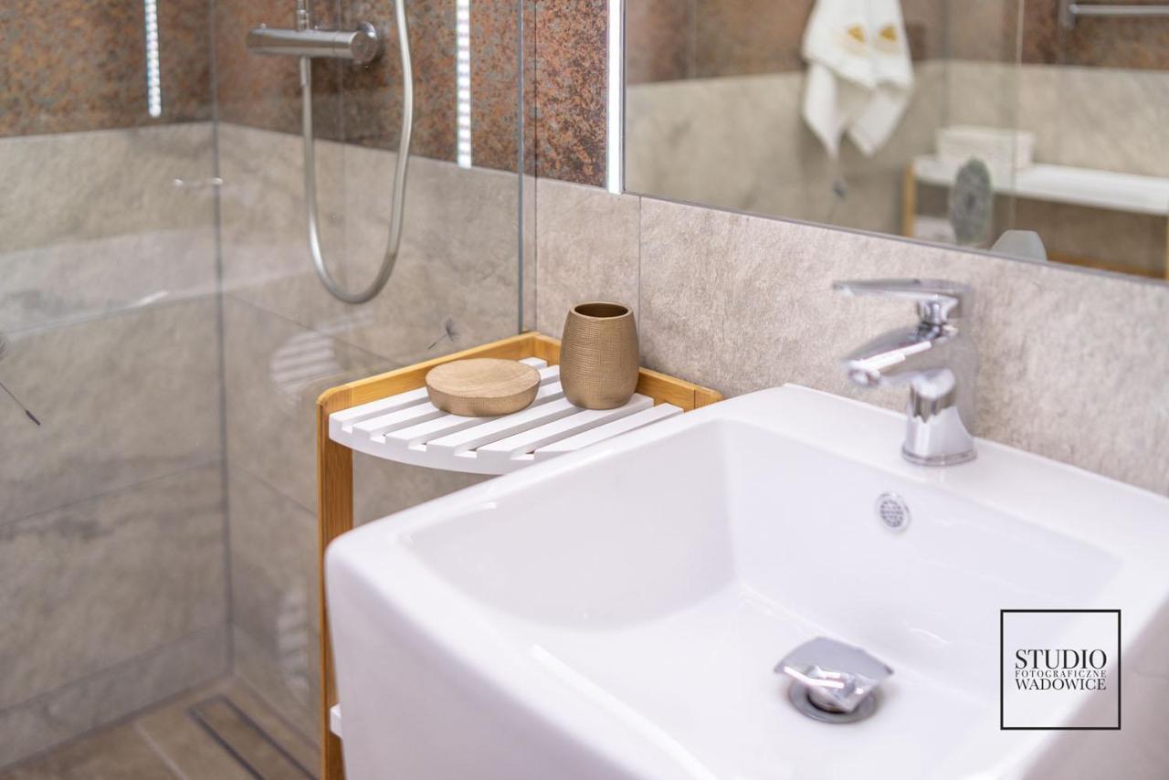 Apartament Karminowy Appartamento Wadowice Esterno foto