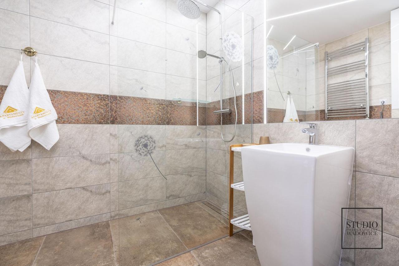 Apartament Karminowy Appartamento Wadowice Esterno foto